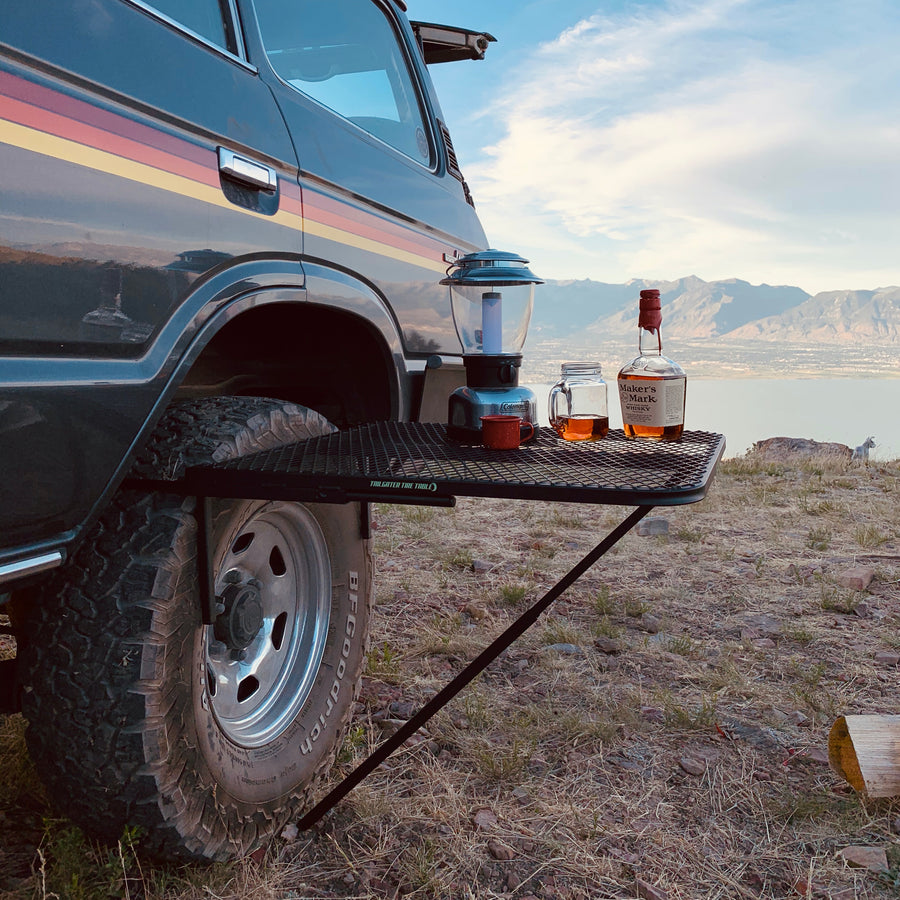 TAILGATER TIRE TABLE (STEEL)